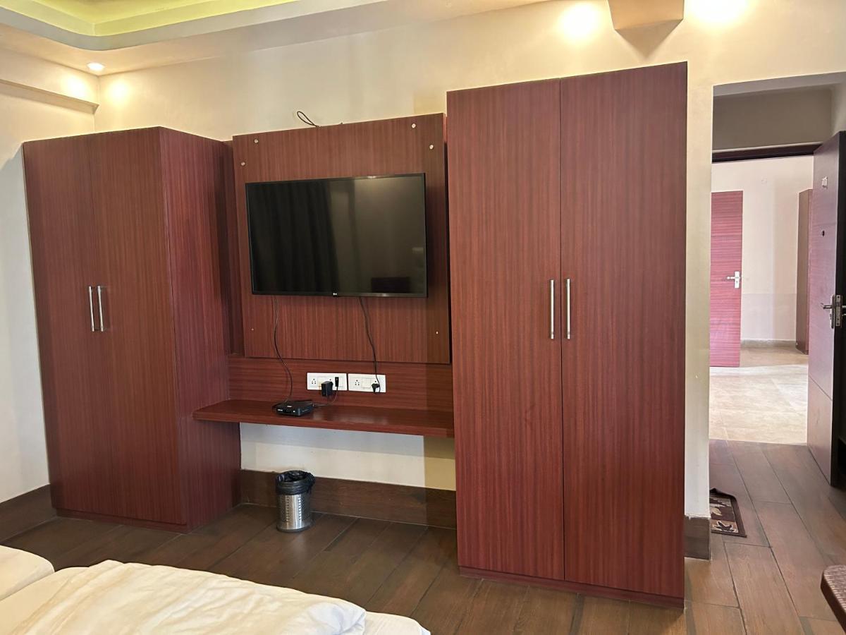 The Aster Enclave Hotel Kalkuta Zewnętrze zdjęcie