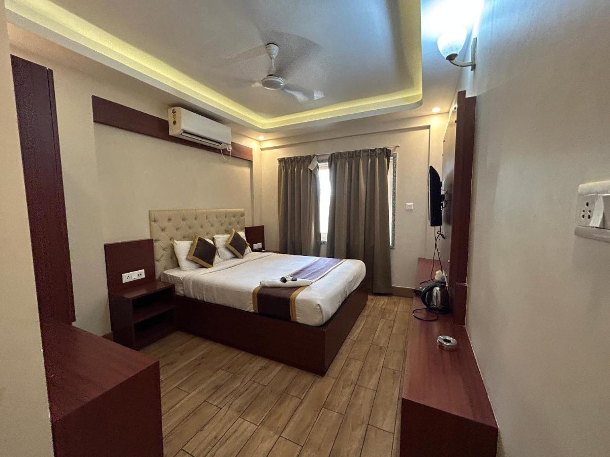 The Aster Enclave Hotel Kalkuta Zewnętrze zdjęcie